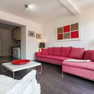 https://feels-like-home-principe-real-design-flat.hotels-lisbon-portugal.com